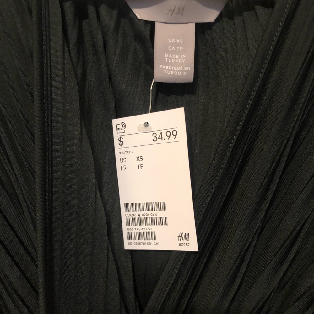 NWT H&M pleated wrap dress - Picture 4 of 7
